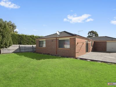 4 Tracey Drive, Cranbourne West