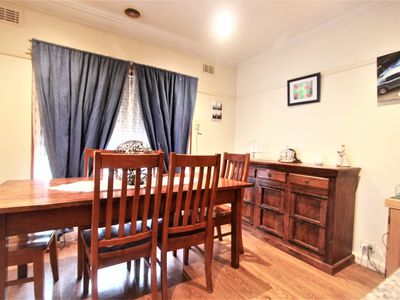 1401 North Road, Oakleigh East