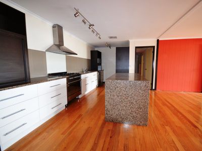 45 St Bernard Drive , Tawonga South