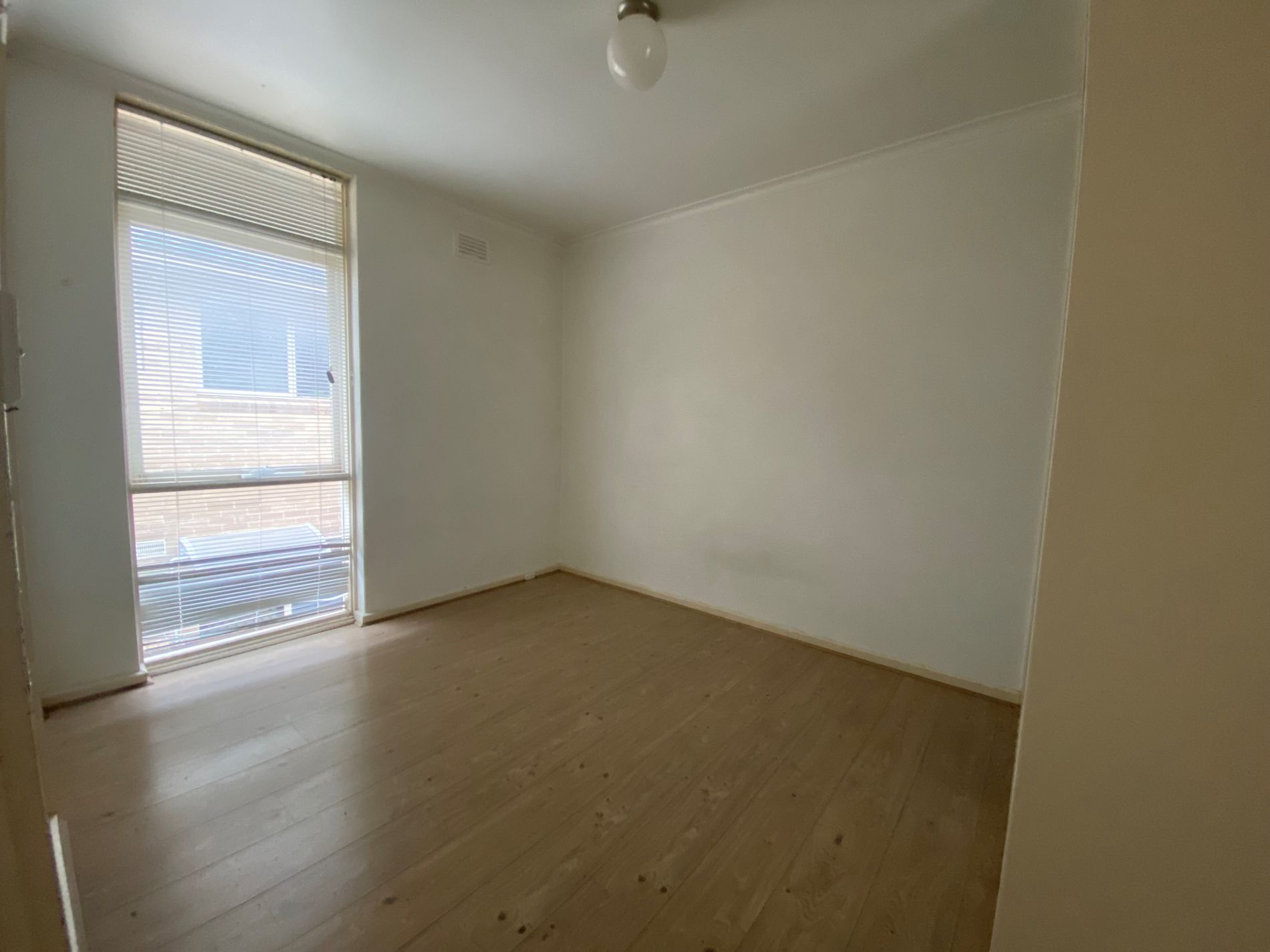 11 / 95-97 Summerhill Road, Footscray