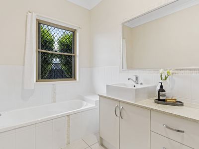 5 / 143 Bishop Road, Beachmere