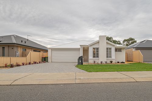 27 Pingaring Court, Byford
