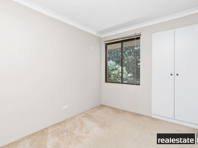 9 Bolderwood Drive, South Lake