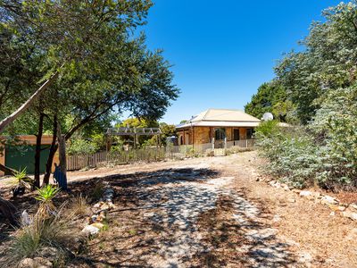 11 Donkey Gully Road, Campbells Creek