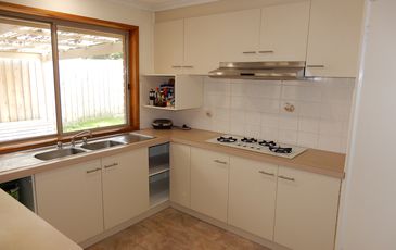4 Gifford Cl, Berwick