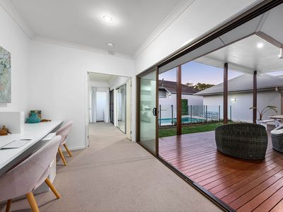 17 Mossvale Drive, Wakerley