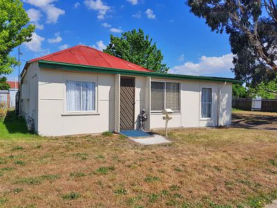 9 Stinson St, Blayney