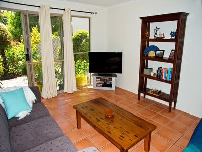 104 / 24 Lake Weyba Drive, Noosaville