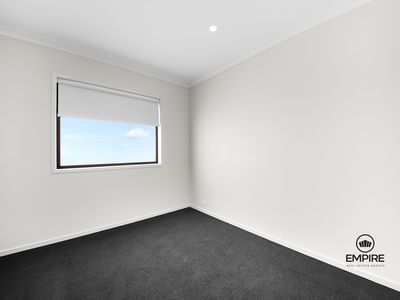 9 Zagros Street, Clyde North