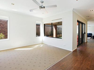 6 Sandridge Street, Leopold
