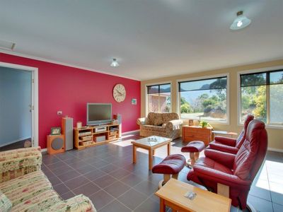110 Waggs Road, Mountain River