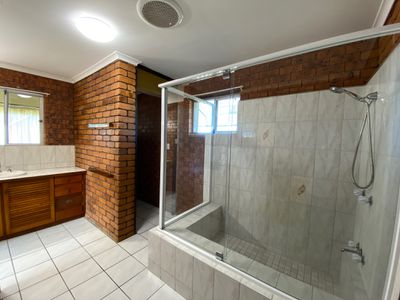 8 Picnic Street, Pialba