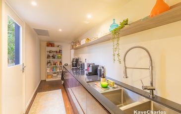 14 Armstrong Road, Beaconsfield Upper