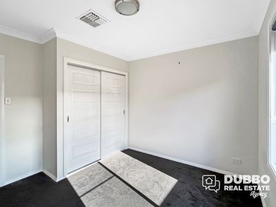 65 Page Avenue, Dubbo