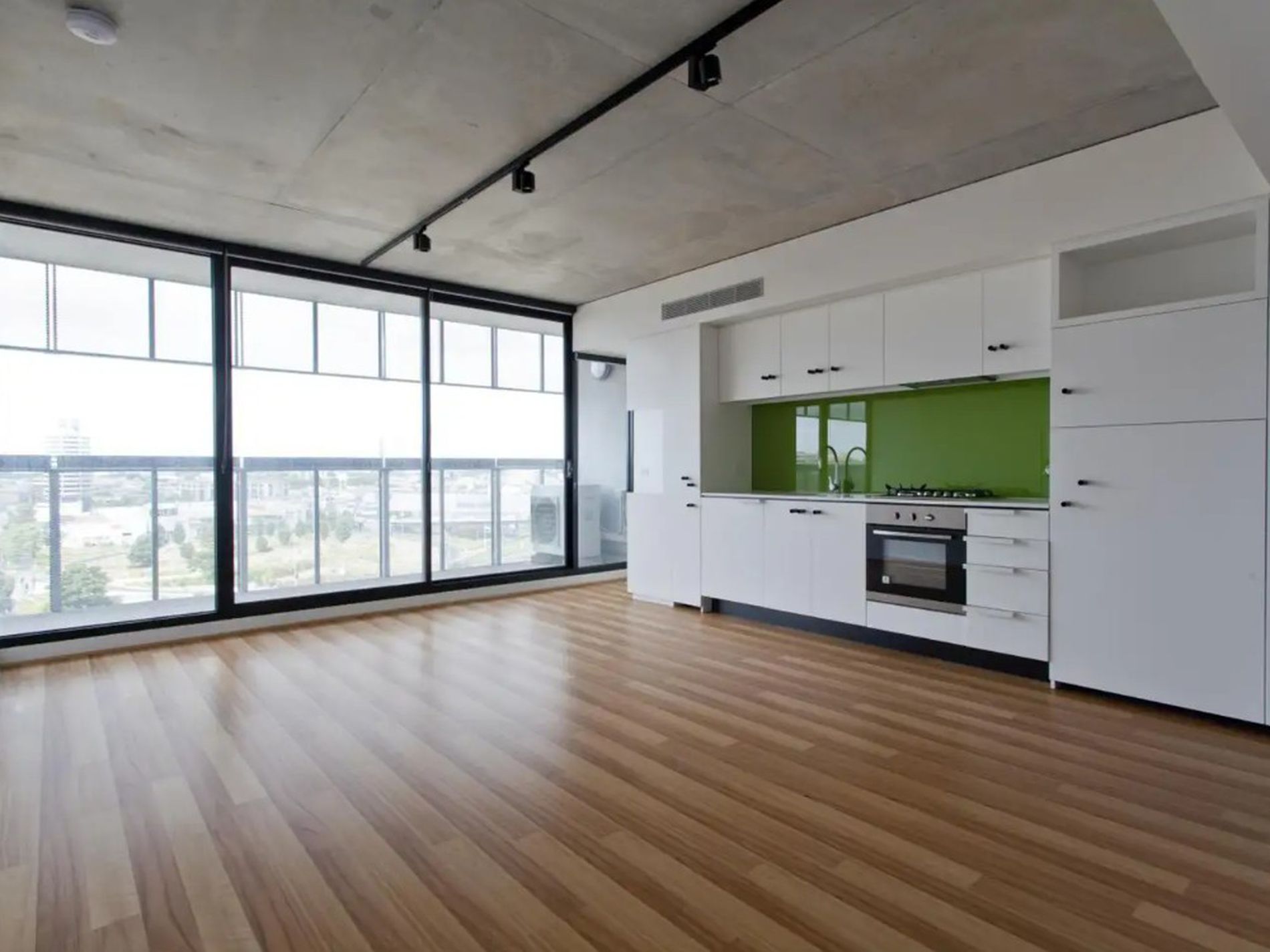 821 / 152 Sturt Street, Southbank