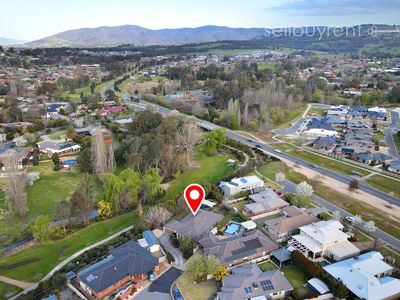 6 HELM COURT, Wodonga