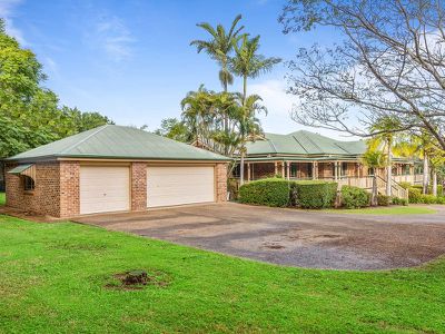 30 Glenmore Crescent, Rochedale South