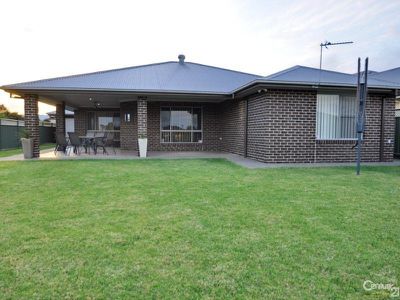 7 Merion Way, Dubbo