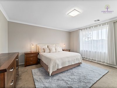 16 Outrigger Court, Point Cook