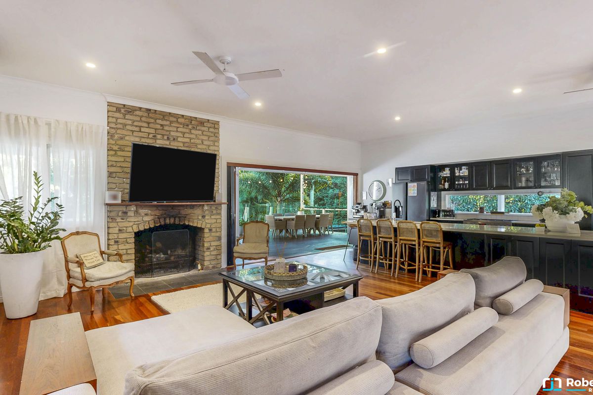 2 Ashdown Crt, Tinbeerwah