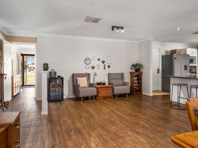 5 Vitali Crescent, Somerville