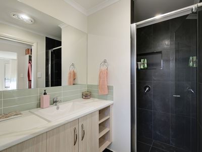 32 Willowbark Crescent, Murray Bridge