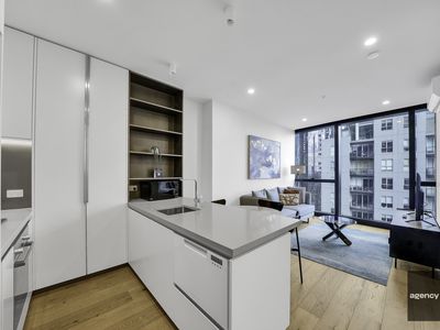 1908 / 301 King Street, Melbourne