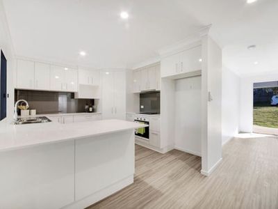 39 LAKESIDE DRIVE, Taroomball