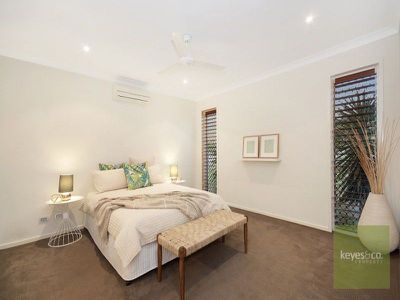 42 Shoalmarra Drive, Mount Low