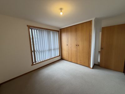 2 / 13 Jenner Street, Wynyard