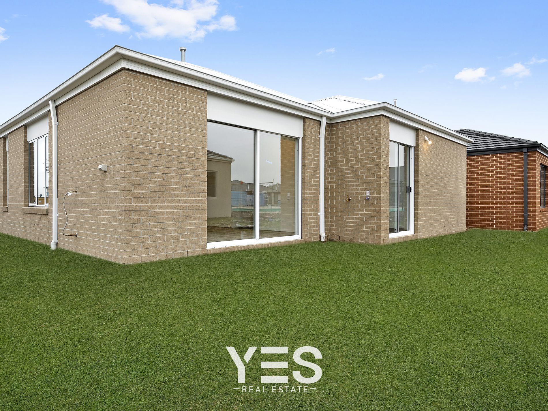 21 Whitestrand Road, Clyde North