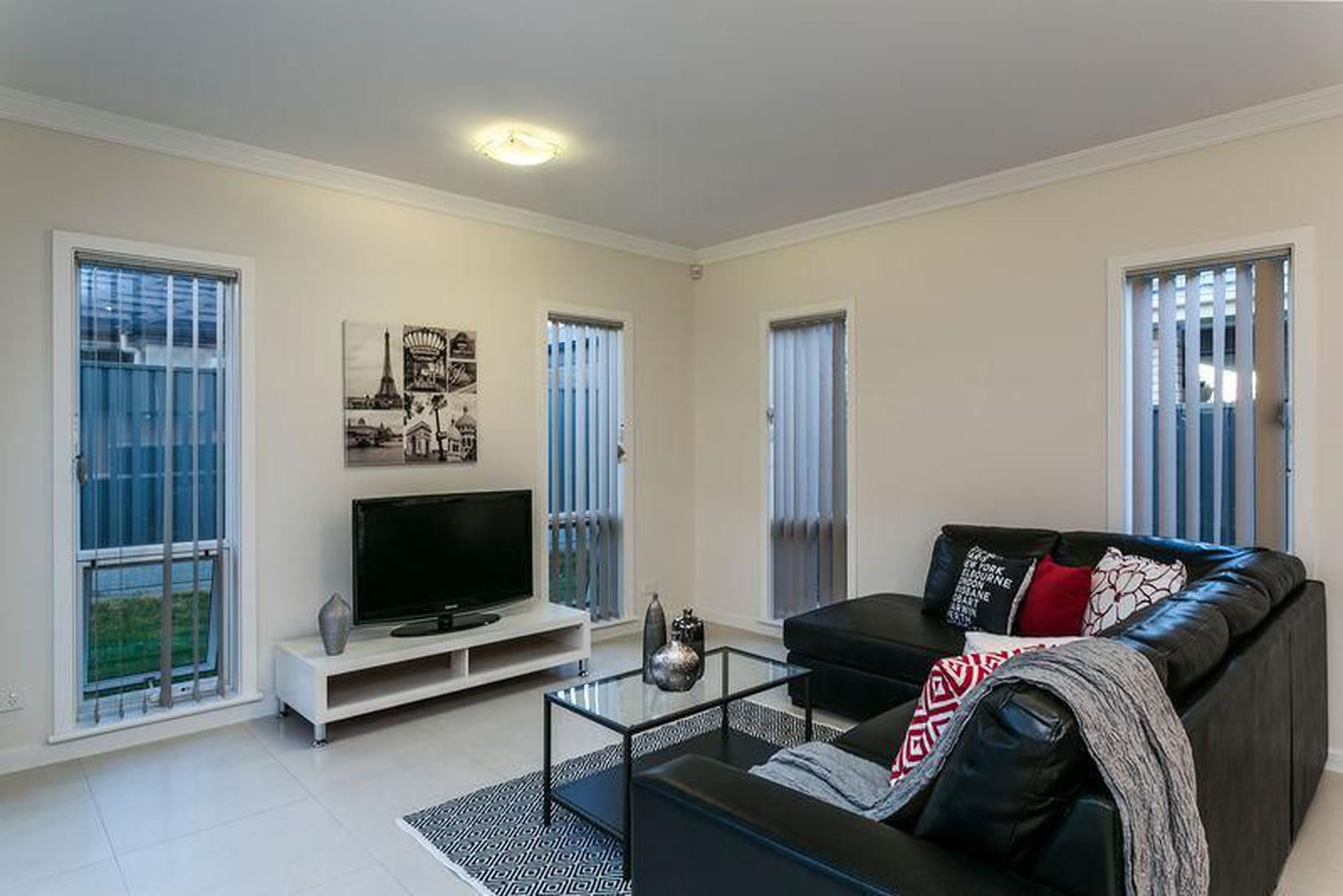 14 Seventh Avenue, Ascot Park