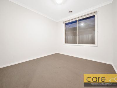 75 Trillium Boulevard, Cranbourne North