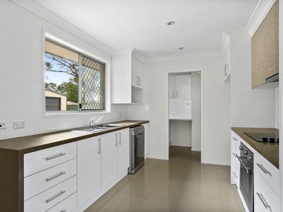 6 Allinga Drive, Oak Flats