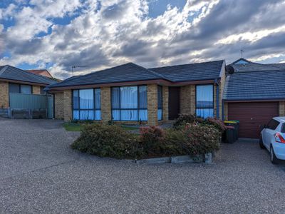 2 / 33 Noble Parade, Dalmeny