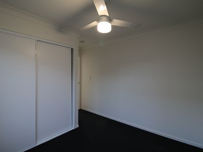2 / 2 Herald Close, Kallangur