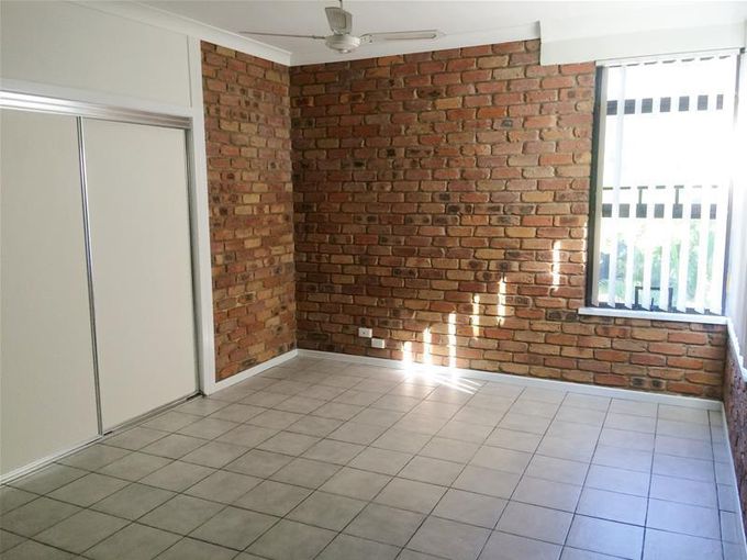2 / 58 Parkyn Parade, Mooloolaba