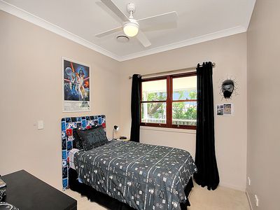 10 Holdsworth Road, North Ipswich
