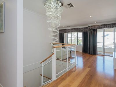 50 Maldives Drive, Hillarys