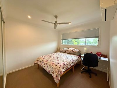 7A Fraser Street, Moranbah