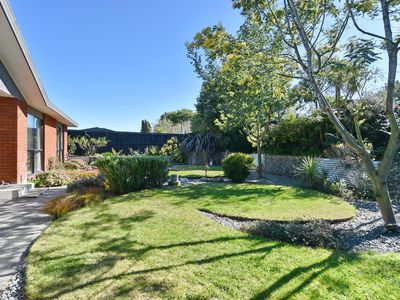 7 Heriott Close, Burwood