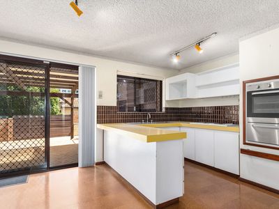 23 Chatsworth Terrace, Claremont