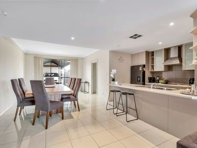 5 / 211 Findon Road, Findon