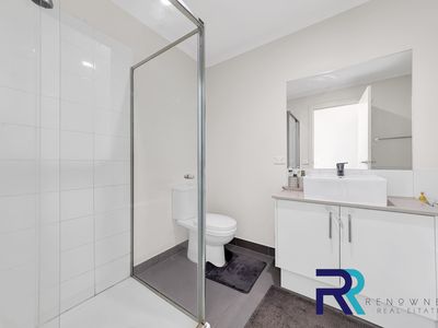 17 ALEXANDER CIRCUIT, Craigieburn