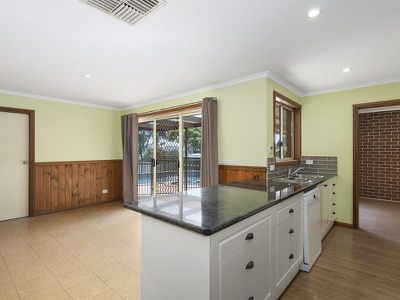 19 Elmslie Cct, West Wodonga