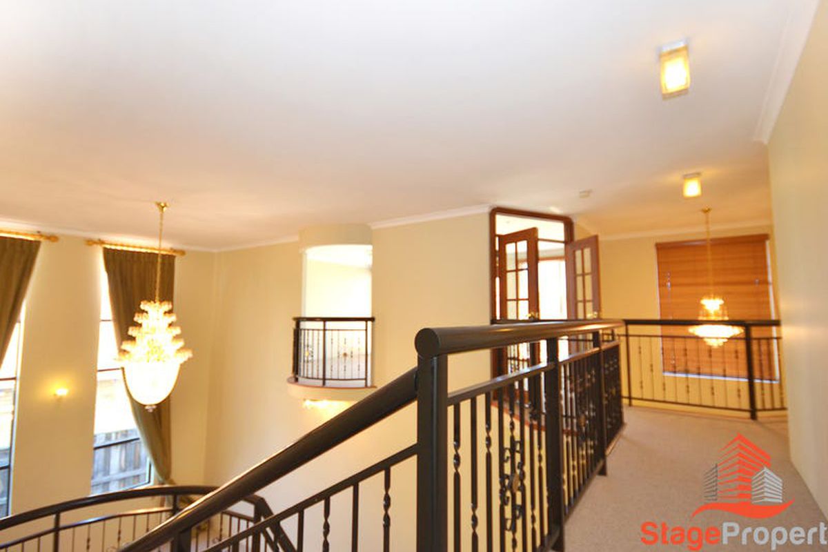 12 Bronzewing Loop, Wembley