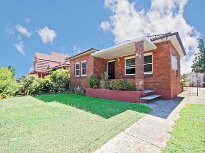 82 Monaro Avenue, Kingsgrove