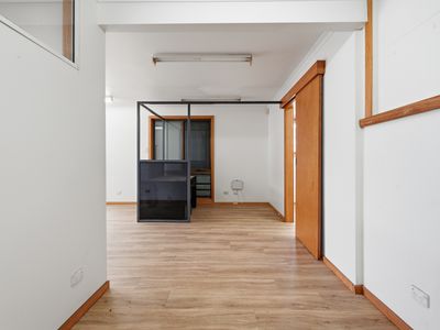 30 Pitt Avenue, Riverside