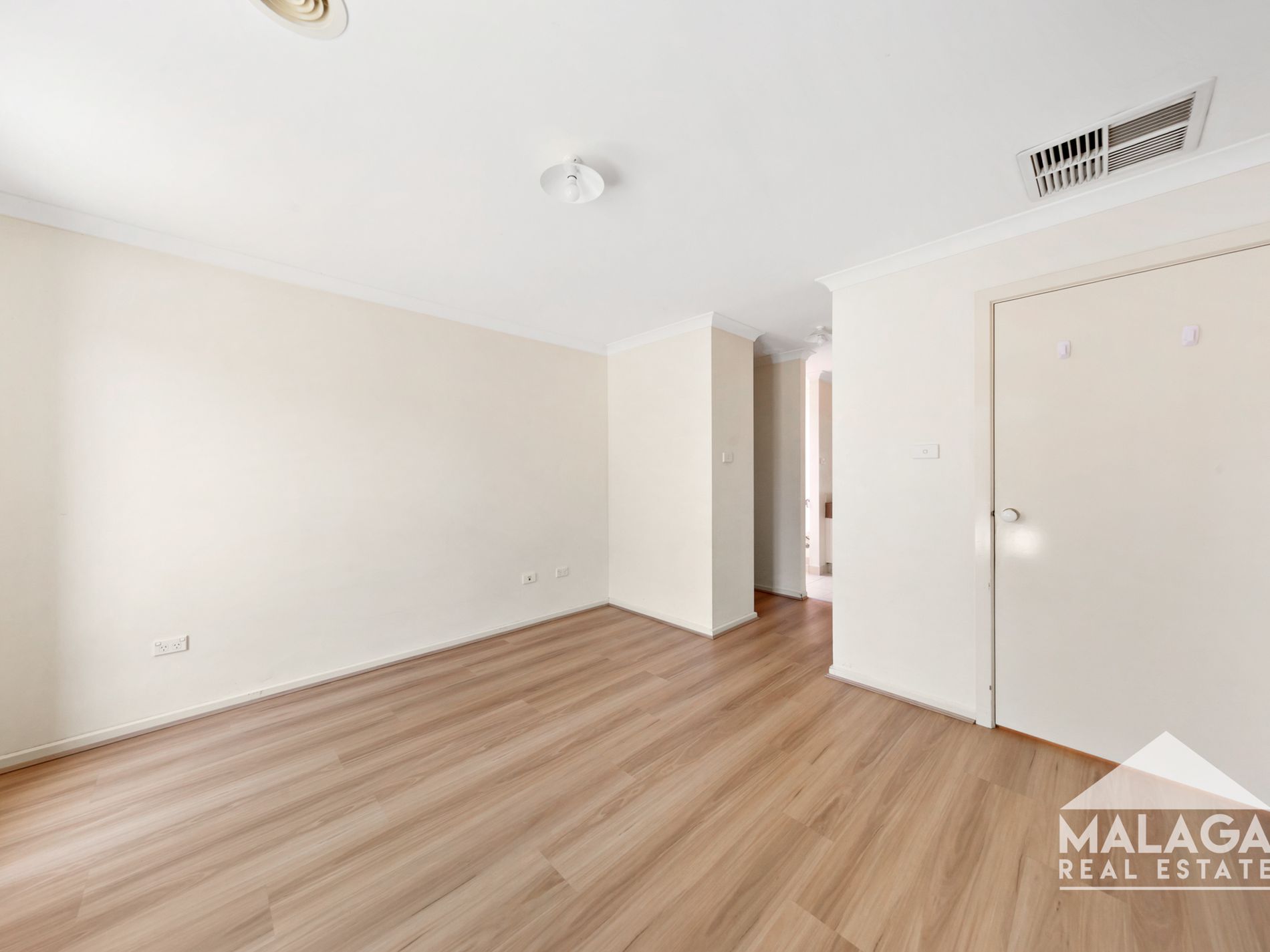 24 Gosford Gardens, Derrimut