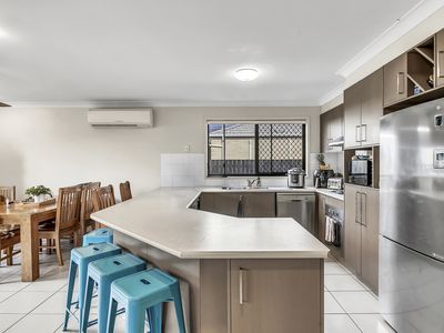 21 RONAYNE CIRCLE, One Mile